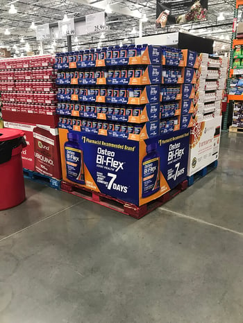 Pallet-Display-Pallet-Skirt